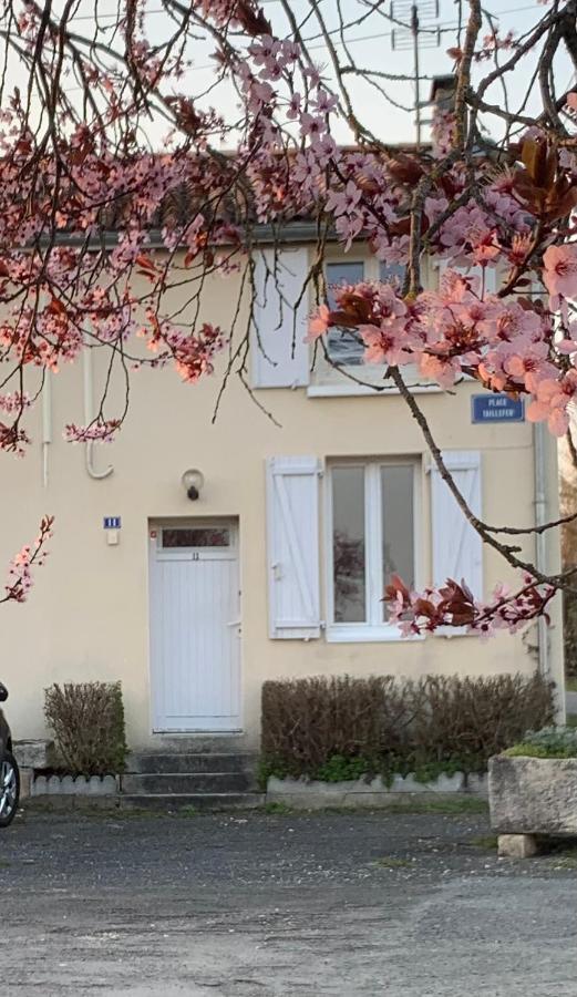 La maison d’Eloi Montignac-Charente Extérieur photo